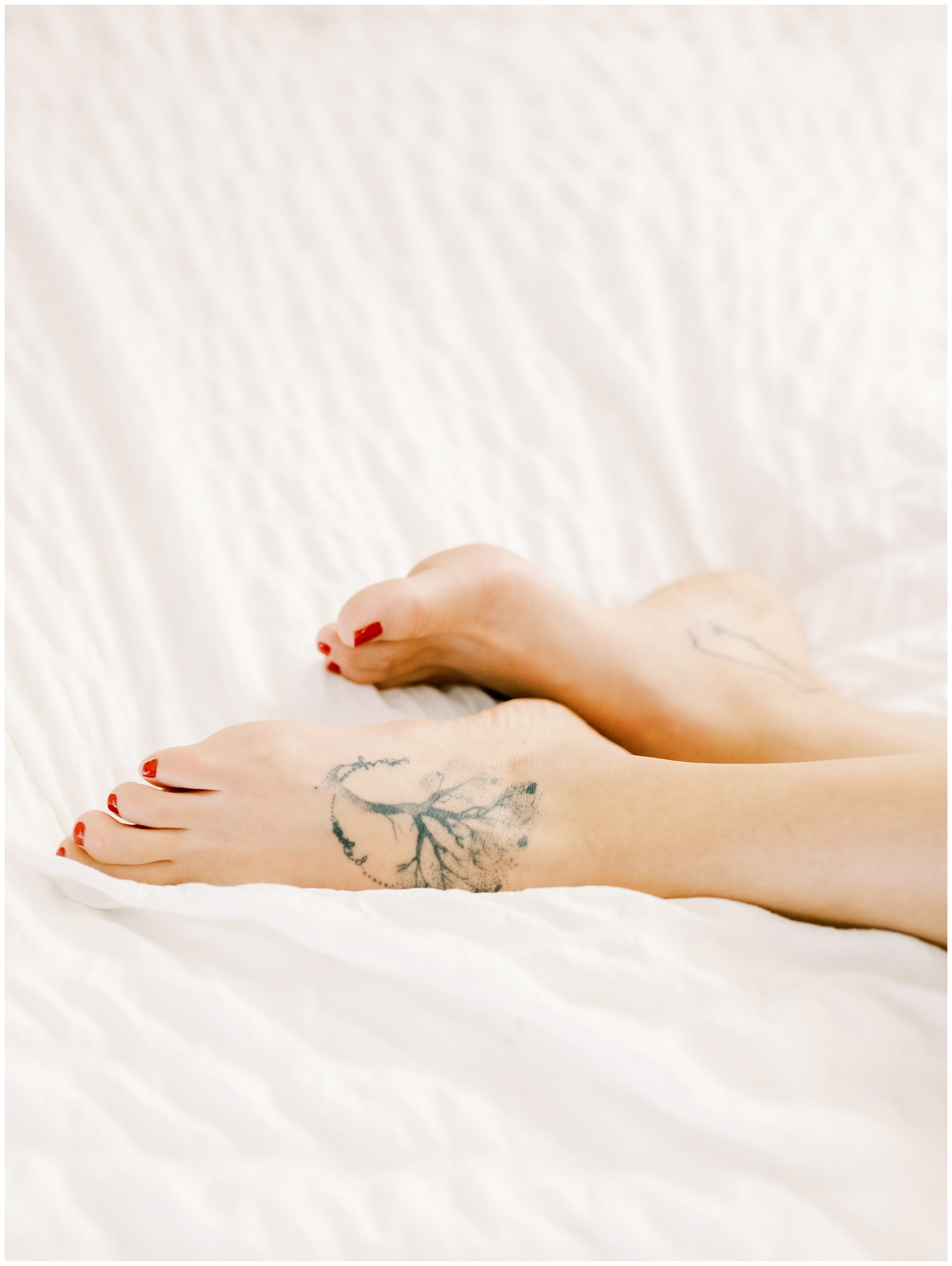 detail feet photo